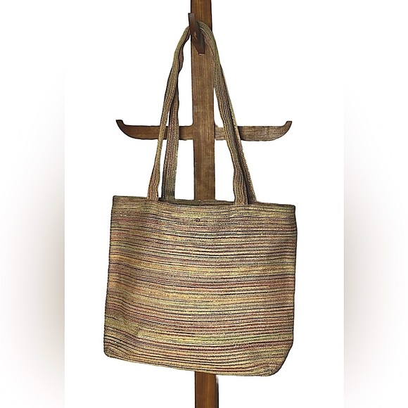 Scala Woven Beach Summer Tote Bag in Browns & Metallic Gold with Zip Closure - Picture 2 of 16